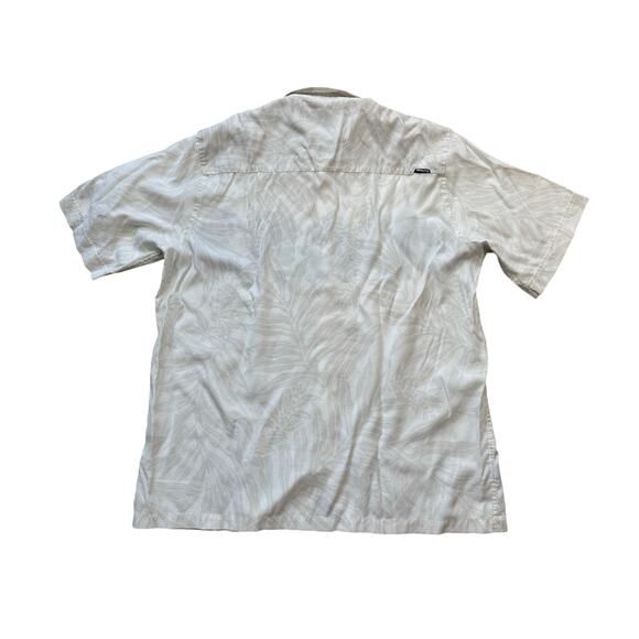 Billabong Hawaiian Print shirt size Large, Short Sleeves; Blue & white - Picture 2 of 10